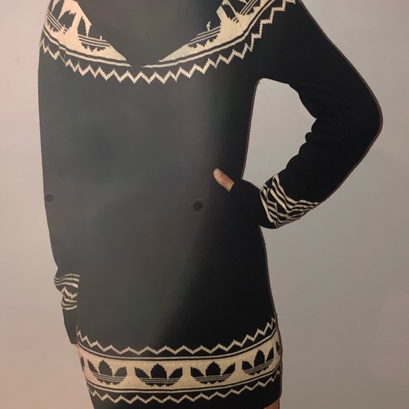 Adidas winter dress - Picture 2 of 4